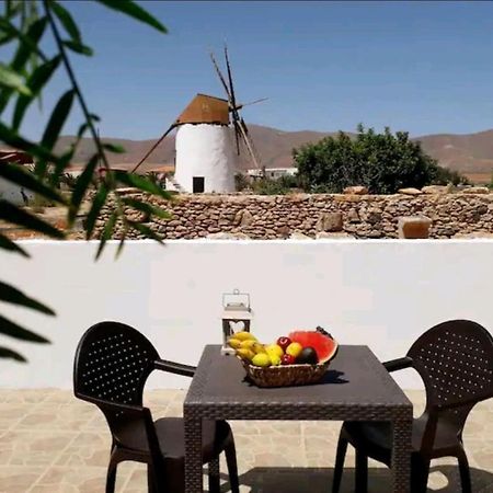 Encantadora Casita Con Molino Y Piscina Antigua  Extérieur photo