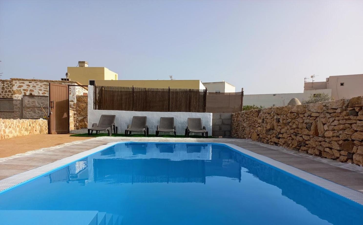 Encantadora Casita Con Molino Y Piscina Antigua  Extérieur photo